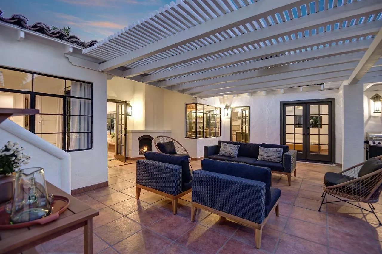 Дом отдыха Famous Movie Colony Estate- Casa De Amigos Estate- Ultra Luxe, Pool, Spa, Firepit 4Bd, 3.5Bth Палм-Спрингс США