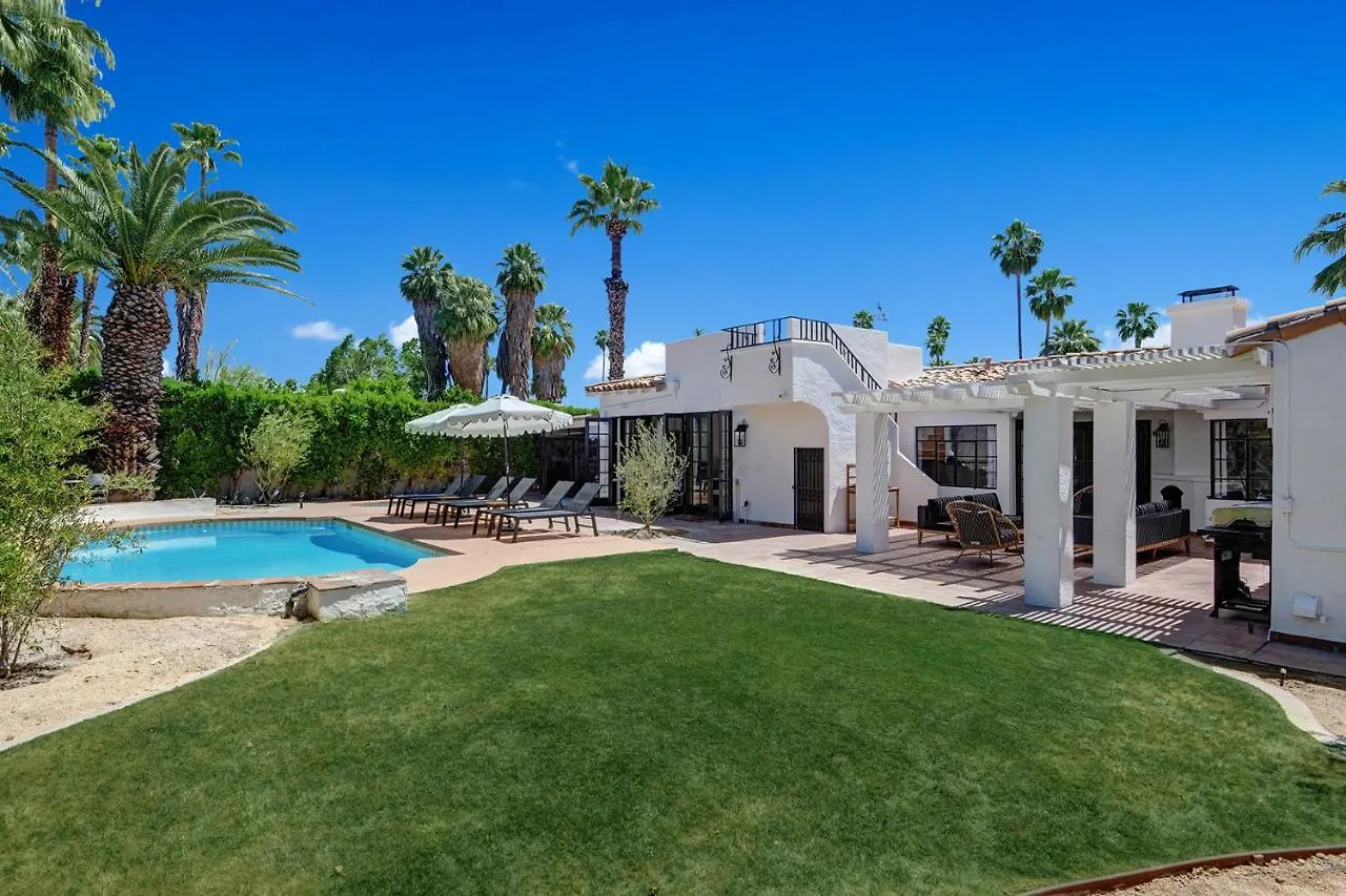 Famous Movie Colony Estate- Casa De Amigos Estate- Ultra Luxe, Pool, Spa, Firepit 4Bd, 3.5Bth Палм-Спрингс 0*,